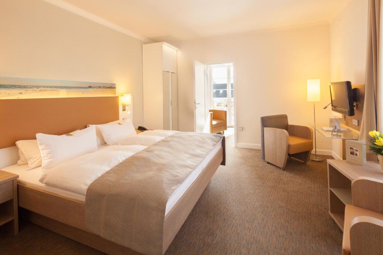 Hotel Erholung Kellenhusen Extérieur photo