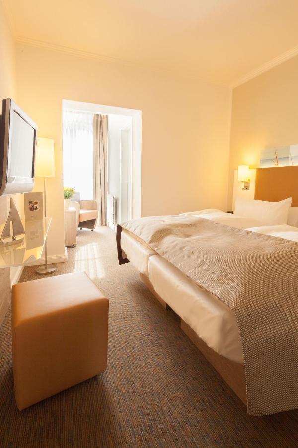Hotel Erholung Kellenhusen Extérieur photo